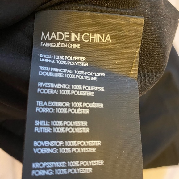 Like new Club Monaco mini skirt - Picture 5 of 5